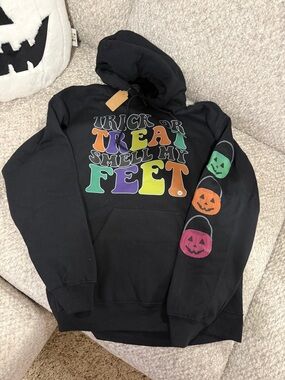 Black Halloween 'Trick or Treat Smell My Feet' Graphic Hoodie Handmade NWT L